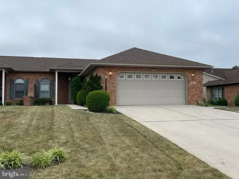 64 Homestead Dr, Greencastle, PA 17225