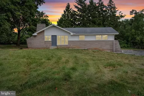 105 Black Rd, Mercersburg, PA 17236