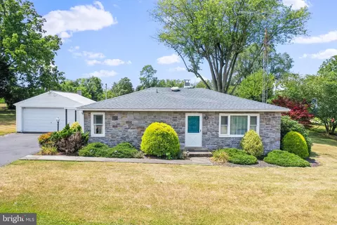3926 Coseytown Rd, Greencastle, PA 17225