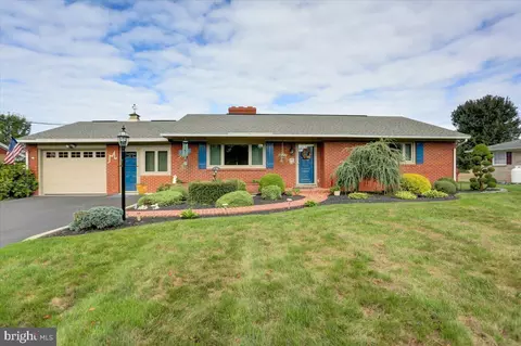 10851 Grindstone Hill Rd, Greencastle, PA 17225