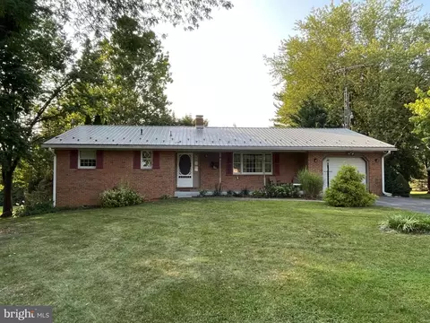 2389 Scotland Rd, Chambersburg, PA 17201