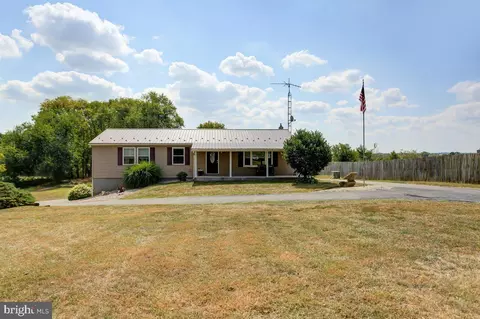 9724 Harrytown Rd, Mercersburg, PA 17236