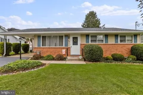 405 Maple Hill Ave, Shippensburg, PA 17257
