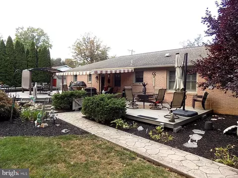 210 Shively Rd, Chambersburg, PA 17202