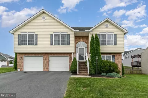469 Frick Avenue Ave, Waynesboro, PA 17268