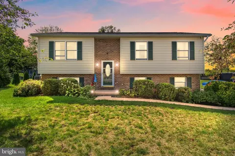 3565 Brook St, Greencastle, PA 17225