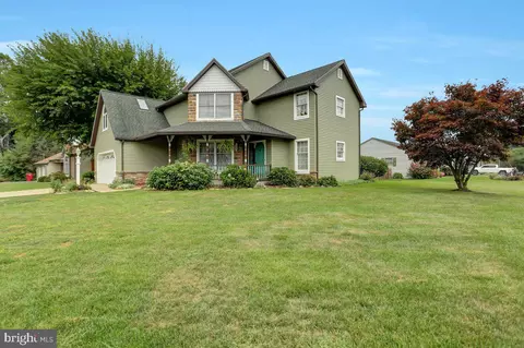 52 Wagner Rd, Chambersburg, PA 17202