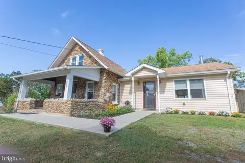 837 Coldspring Rd, Fayetteville, PA 17222