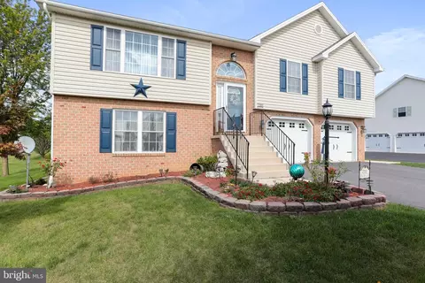 120 Quentin Cir #38, Shippensburg, PA 17257