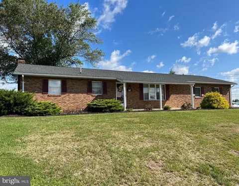 519 Hamilton Ave, Chambersburg, PA 17202