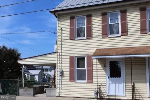 39 S Allison St, Greencastle, PA 17225