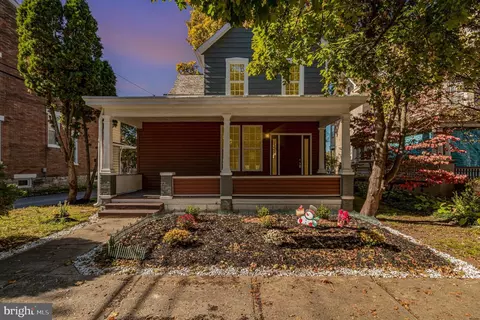 37 N Fifth Ave, Chambersburg, PA 17202