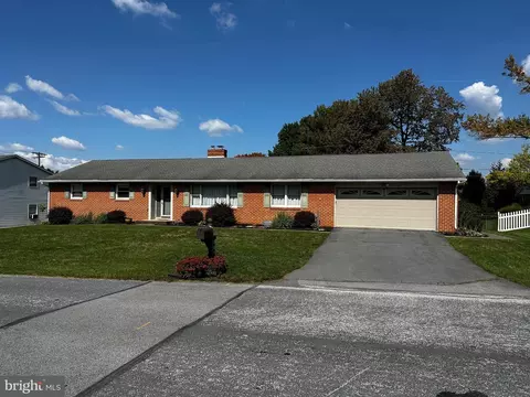 209 Heritage Rd, Chambersburg, PA 17202