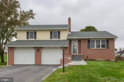 11327 Thornwood Rd, Shippensburg, PA 17257