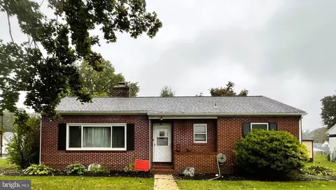 400 N Morris St, Shippensburg, PA 17257