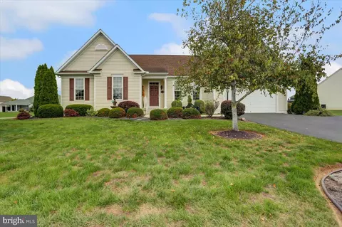 2353 Somerset Rd #111, Chambersburg, PA 17202