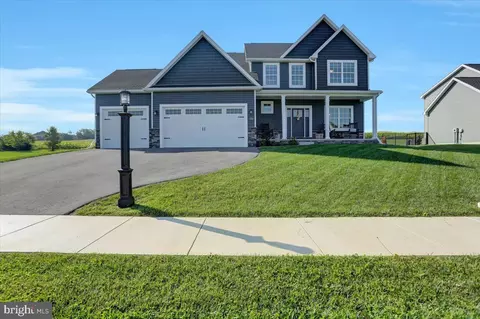 342 Avalon Ave, Greencastle, PA 17225