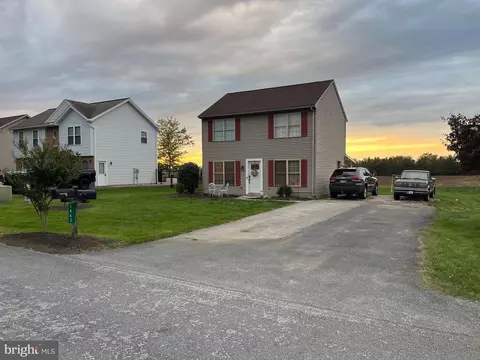 1463 Mountain Shadow Ter, Fayetteville, PA 17222