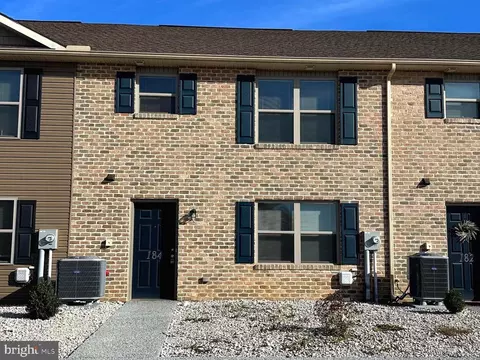 184 Delano Dr, Chambersburg, PA 17202