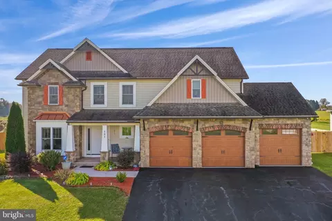 181 Summer Breeze Ln, Chambersburg, PA 17202