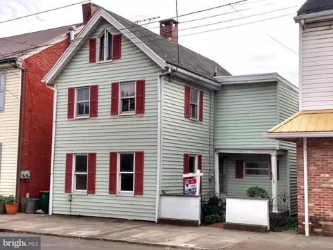 306 E Queen St, Chambersburg, PA 17201