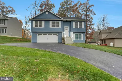 12717 Arielle Ln, Waynesboro, PA 17268