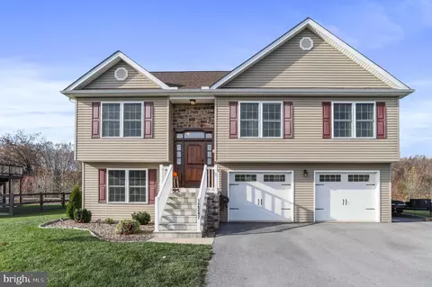 12347 Shelby Ave, Waynesboro, PA 17268
