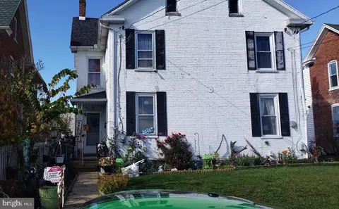 568 S Church St, Waynesboro, PA 17268