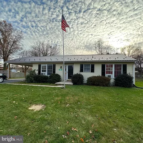 2738 Falling Spring Rd, Chambersburg, PA 17202