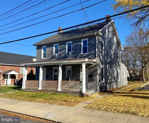 76 N 78 N Third St, Chambersburg, PA 17202
