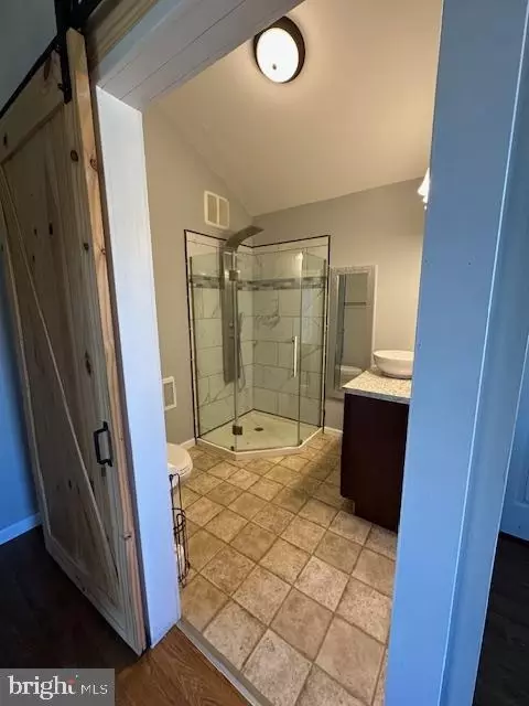 1892 Johnson Rd, Chambersburg, PA 17202