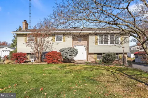1541 Linden Rd, Chambersburg, PA 17202