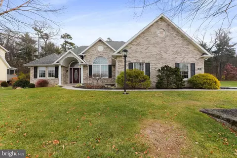 6959 St Annes S, Fayetteville, PA 17222