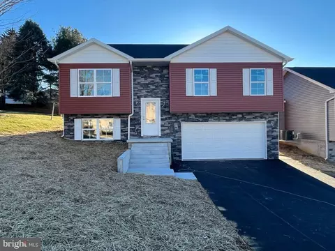 338 Grandview Ave, Waynesboro, PA 17268