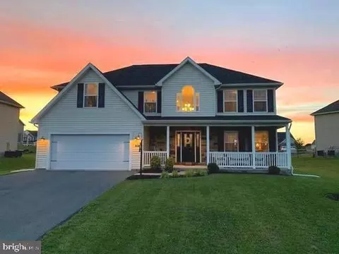 9245 Lindale Ave, Greencastle, PA 17225