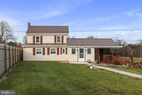 3427 Williamson Rd, Greencastle, PA 17225