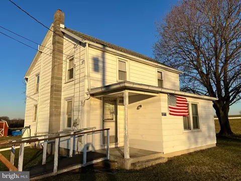 977 Kauffman Rd W, Greencastle, PA 17225