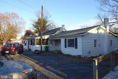 14261 Mercersburg Rd, Greencastle, PA 17225