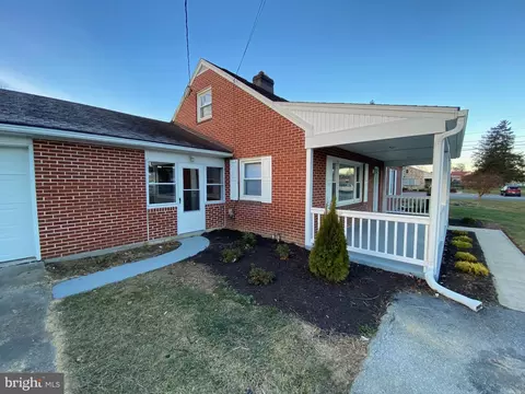 2086 Lincoln Way East E, Chambersburg, PA 17202 | 35 Photos - Movoto