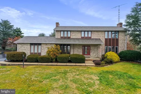 10151 Amsterdam Rd, Waynesboro, PA 17268