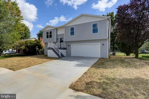 113 Baker Russell Dr, Shippensburg, PA 17257