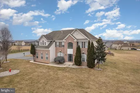 5925 Gabrielle Ln #31, Chambersburg, PA 17202