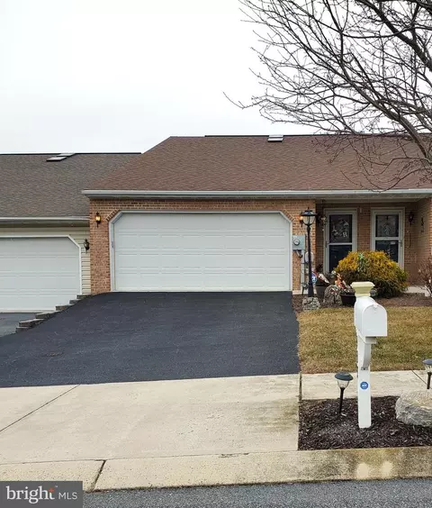437 Frick Ave, Waynesboro, PA 17268