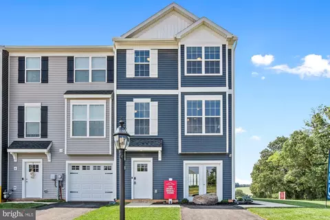 12422 Jackson Ave, Waynesboro, PA 17268
