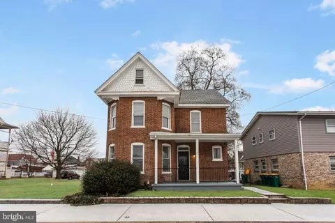 233 Fairview Ave, Waynesboro, PA 17268