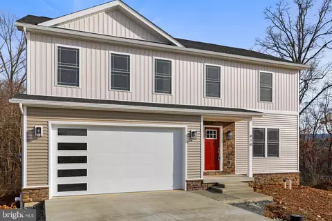 414 Frick Ave, Waynesboro, PA 17268