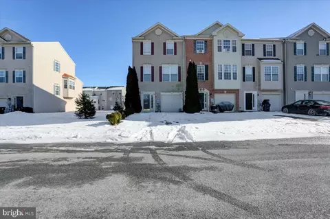 3361 Cornerstone Ct, Chambersburg, PA 17201