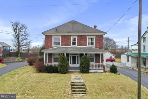 394 W Main St, Fayetteville, PA 17222