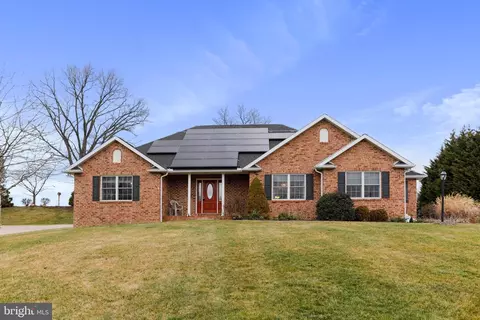 6510 Bent Oak Dr, Fayetteville, PA 17222