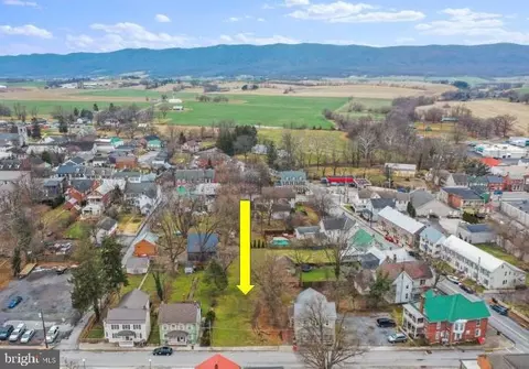 N Fayette Street, Mercersburg, PA 17236